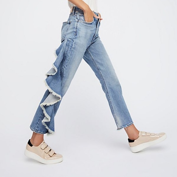 Citizens of Humanity Denim - CITIZENS of HUMANITY ESTELLA SIDE RUFFLE JEANS